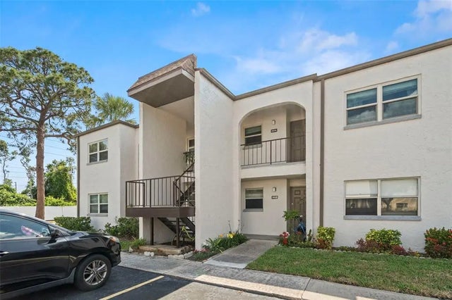 7701 Starkey Road 504, SEMINOLE