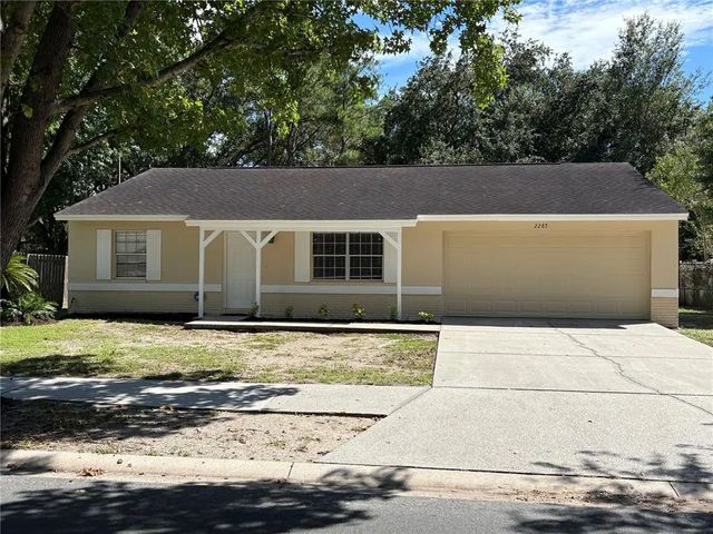 2285 Crystal Grove Lane, LAKELAND