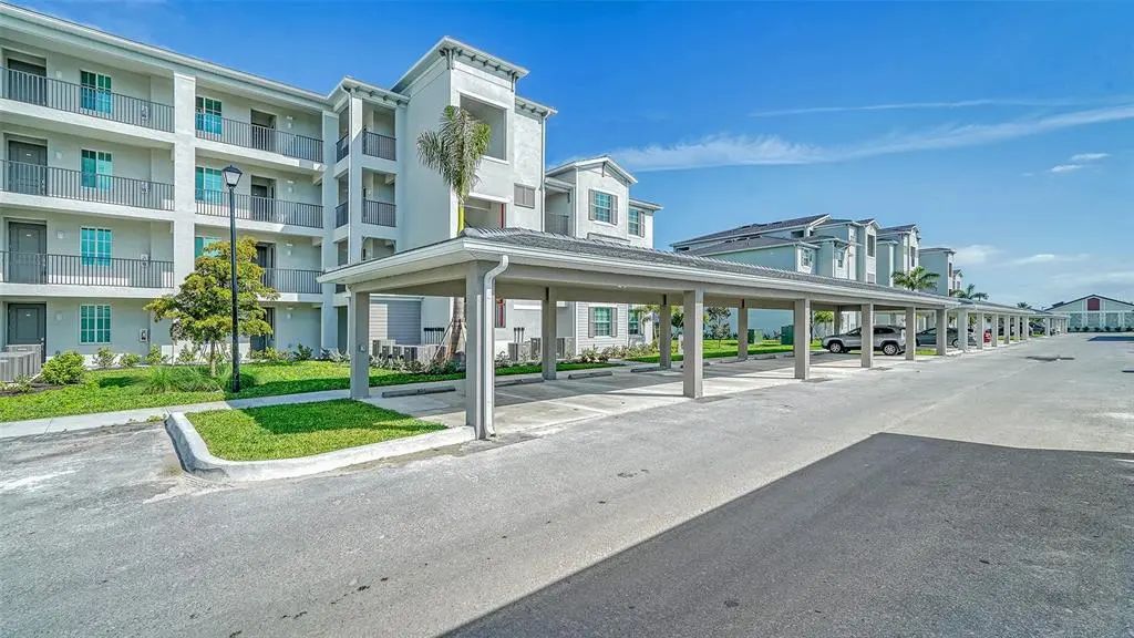 12180 Wellen Golf Street 205, VENICE