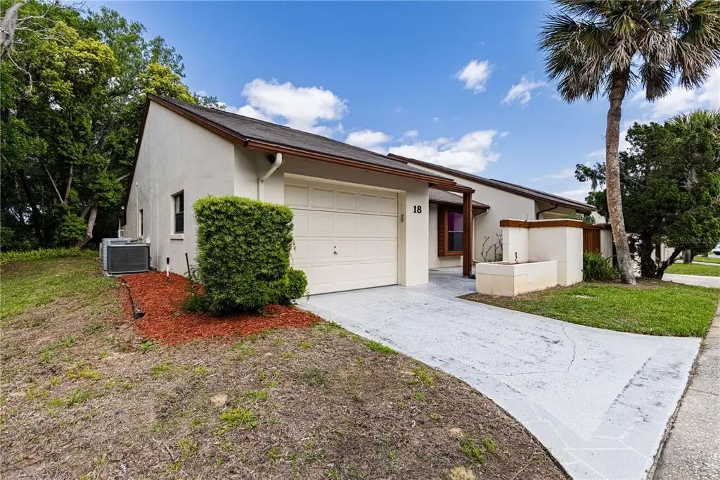 2681 Washington Ave 18, EUSTIS
