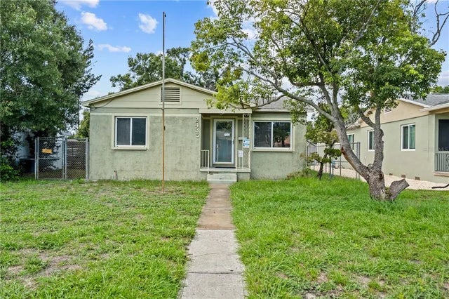 2435 37th Avenue N, ST PETERSBURG