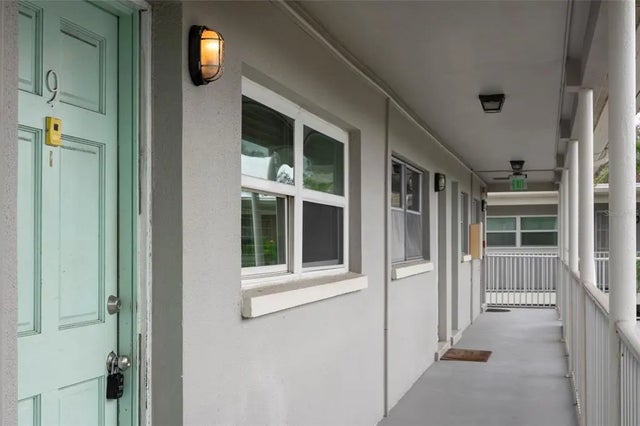 5912 5th Avenue N E9, ST PETERSBURG