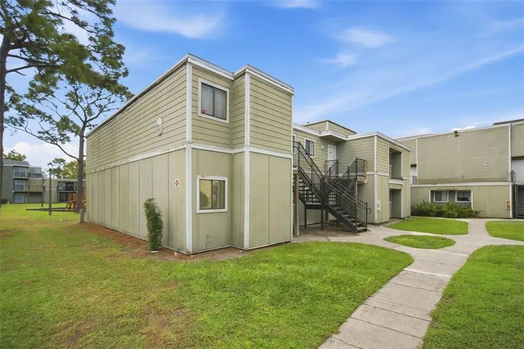 163 Scottsdale Square 163, WINTER PARK