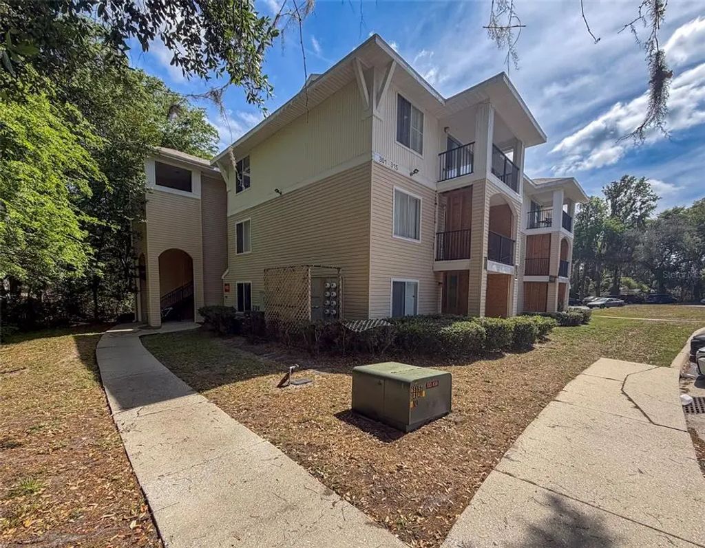 3921 Sw 34th Street 301, GAINESVILLE