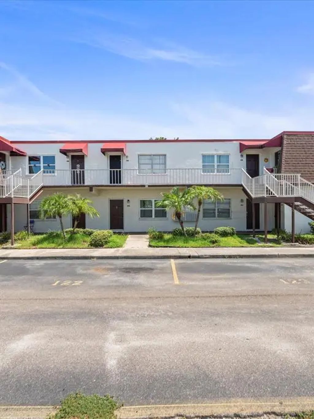 9105 W Hillsborough Avenue I204, TAMPA