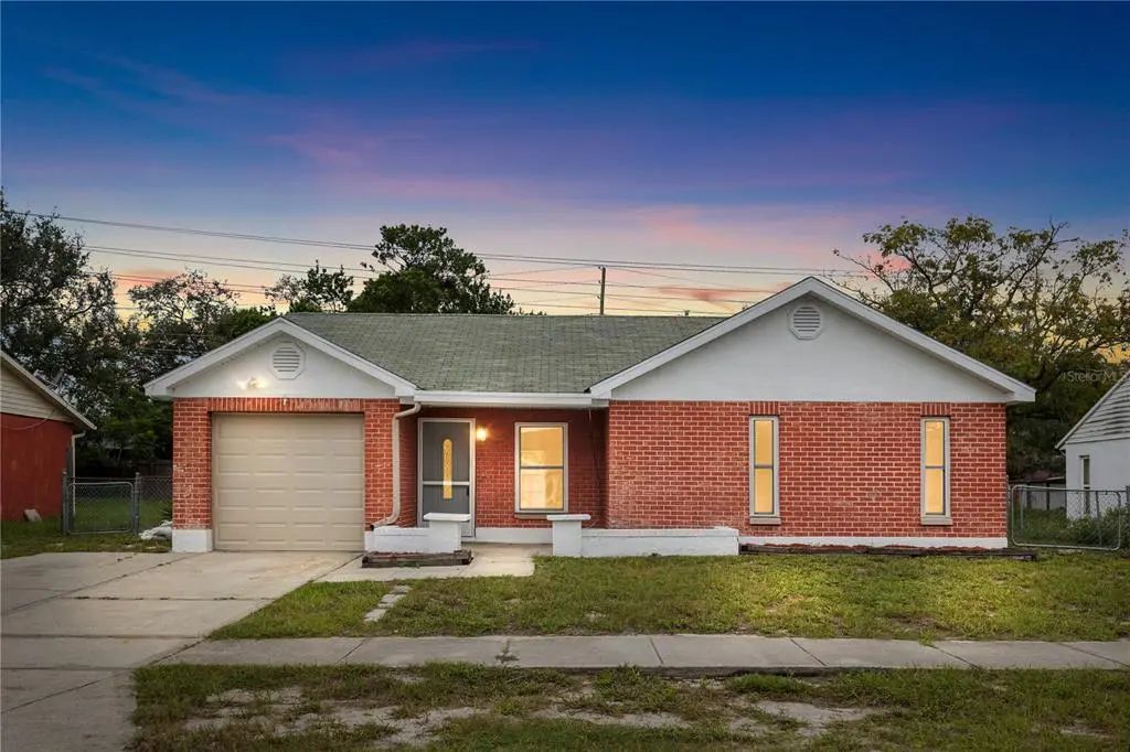 8221 Autumn Oak Avenue, PORT RICHEY