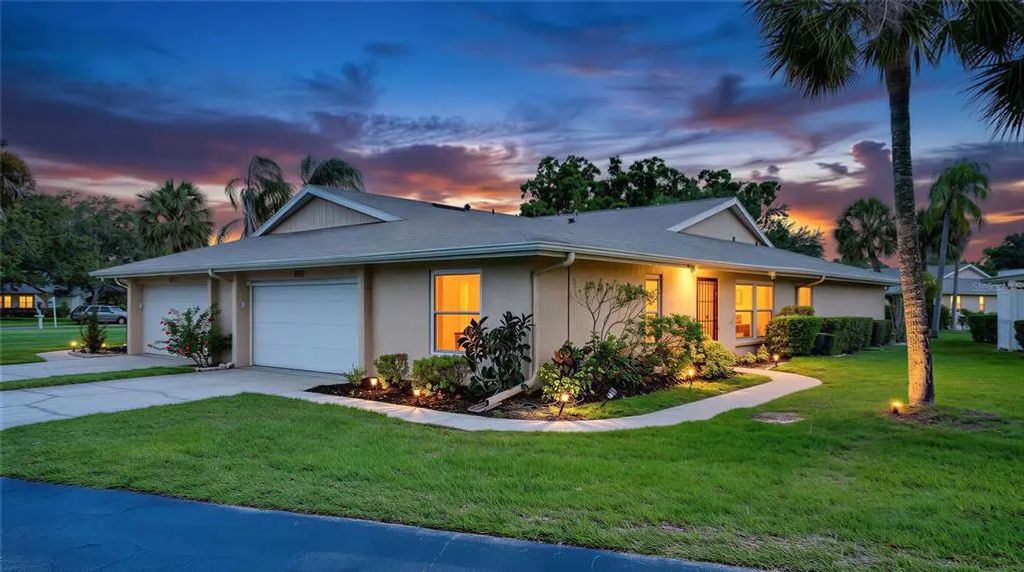 5617 Evergreen Dr 27, SARASOTA