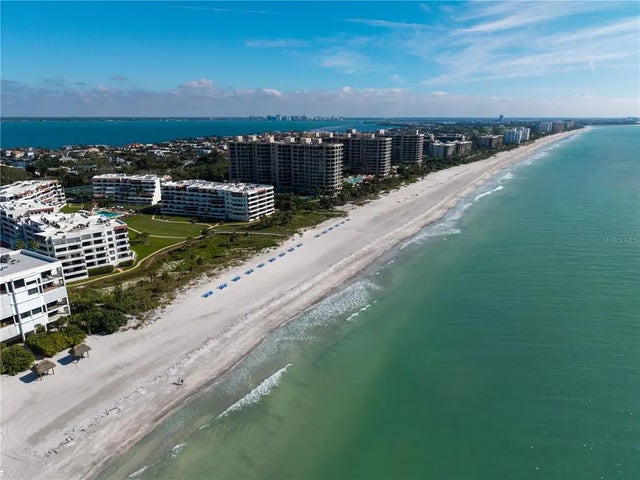 1425 Gulf Of Mexico Drive 408, LONGBOAT KEY