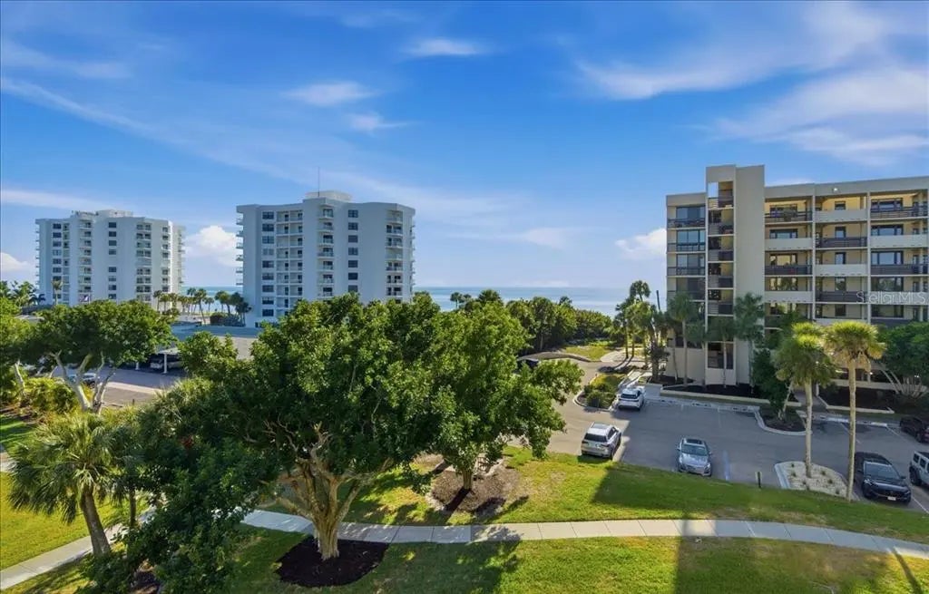 1065 Gulf Of Mexico Drive 305, LONGBOAT KEY