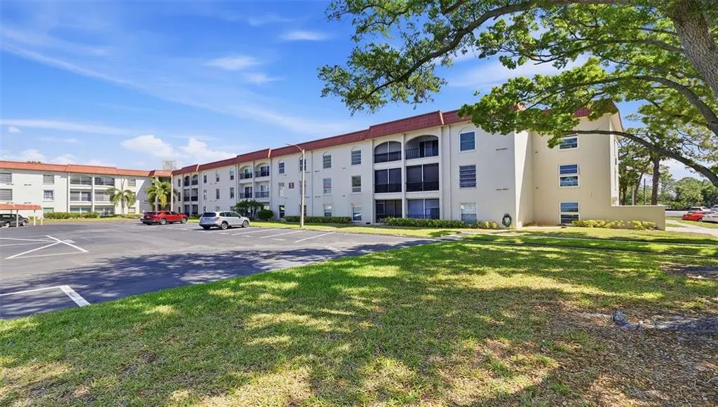 2700 Bayshore Boulevard 1307, DUNEDIN