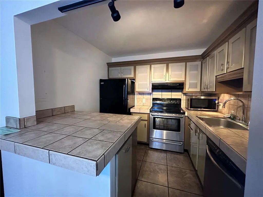 8 of 23 - 2349 Oak Park Way 107, ORLANDO, FL