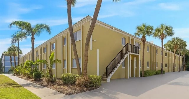 3206 W Azeele Street 219, TAMPA