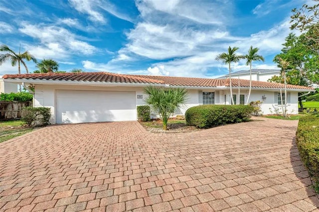 568 Venice Lane, SARASOTA