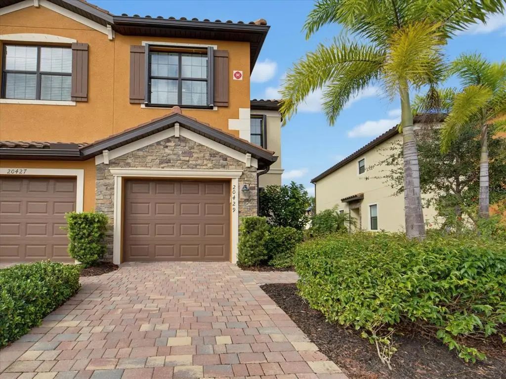 20429 Lagente Circle, VENICE