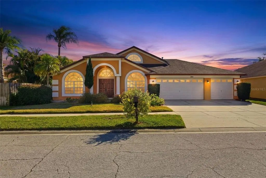 18104 Sweet Jasmine Drive, TAMPA