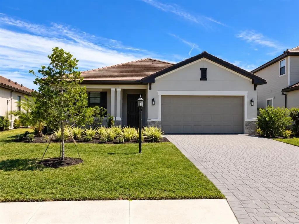 15214 Serene Shores Loop, LAKEWOOD RANCH