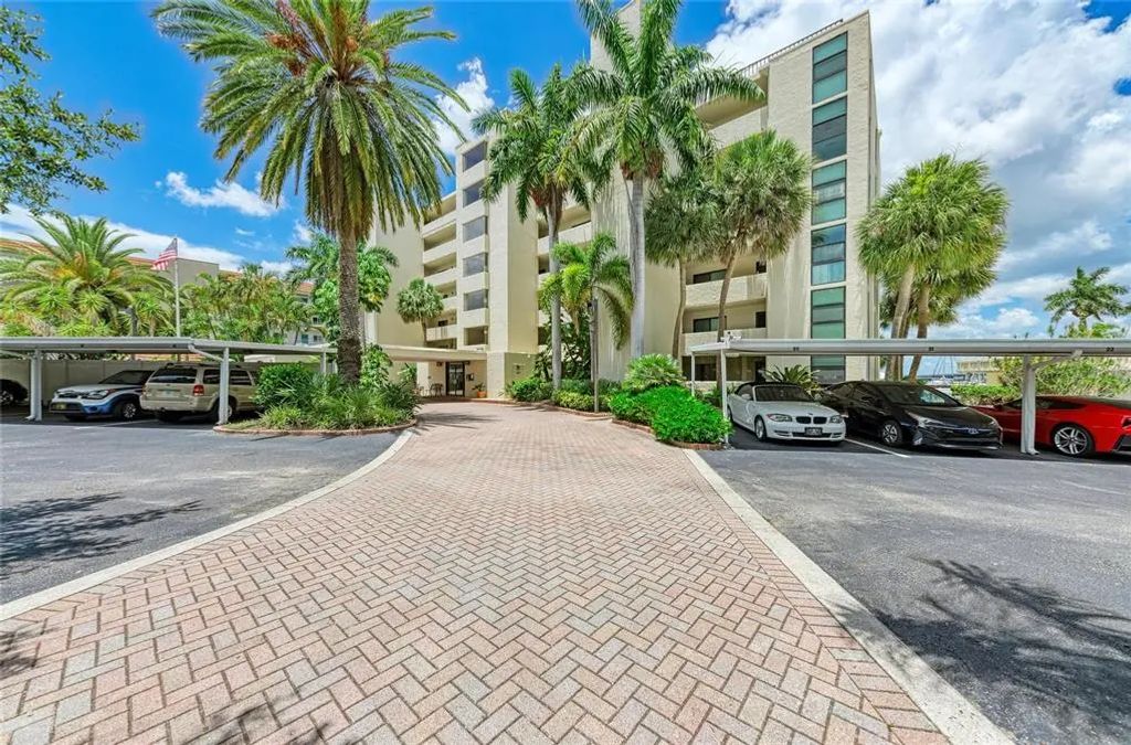 1510 1st Avenue W 503, BRADENTON