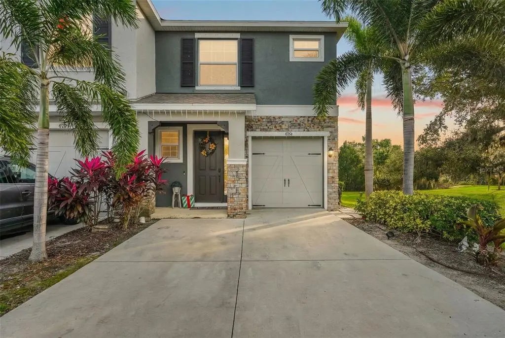 8701 Daydream Street, SARASOTA