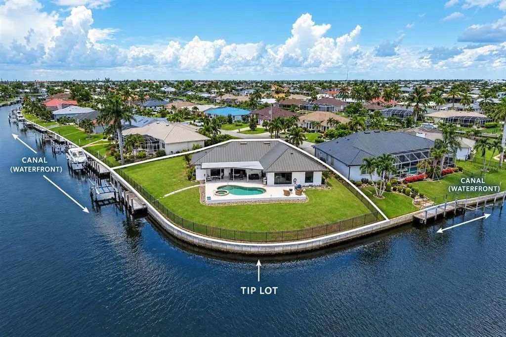 602 Via Tunis, PUNTA GORDA