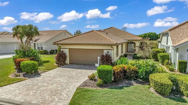 6789 Greenview Lane, ENGLEWOOD