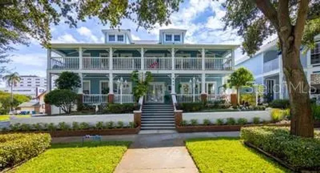 644 4th Avenue S, ST. PETERSBURG