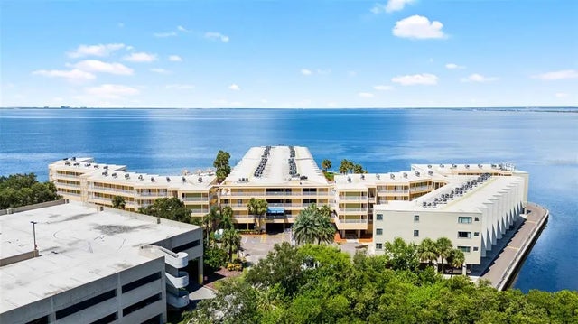 2506 N Rocky Point Drive 279, TAMPA