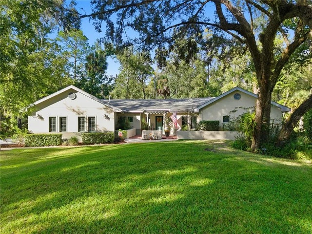 27821 Santa Anita Boulevard, WESLEY CHAPEL