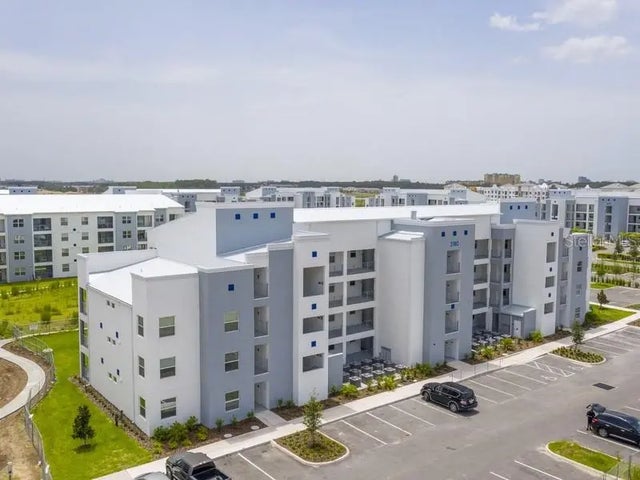 3180 Paradox Circle 203, KISSIMMEE