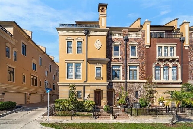 2240 Soho Bay Court, TAMPA
