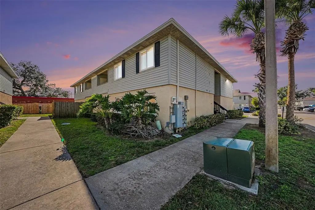 550 Golden Raintree Place 550, BRANDON