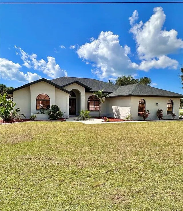 1 Clubhouse Road, ROTONDA WEST
