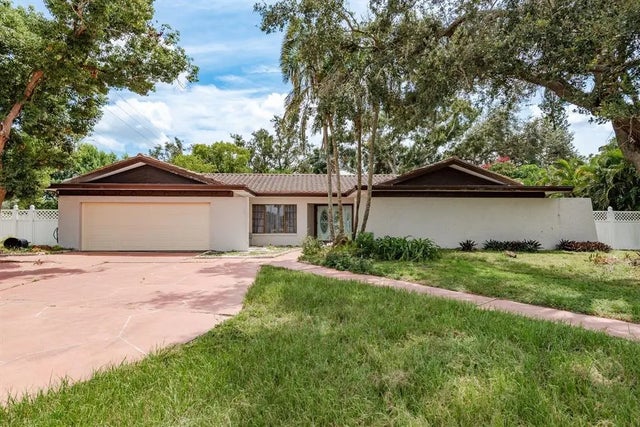 1690 Curlew Road, DUNEDIN