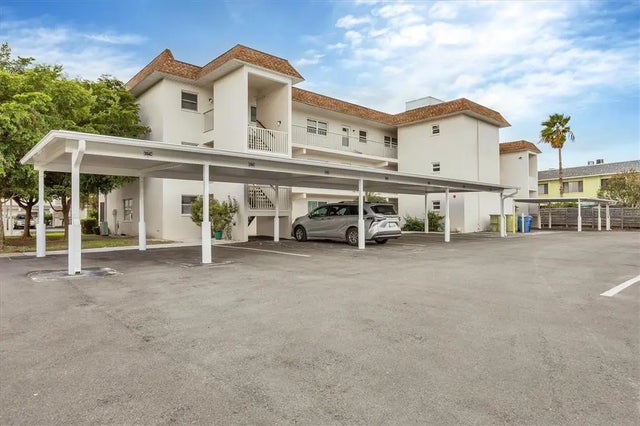 116 Vista Hermosa Circle 108c, SARASOTA