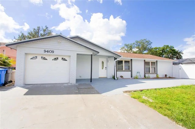 9409 Lonsdale Court, TAMPA