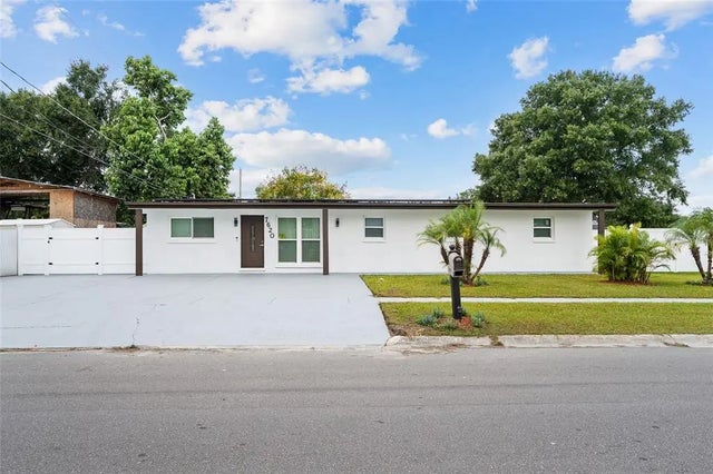 7620 Dennison Drive, TAMPA