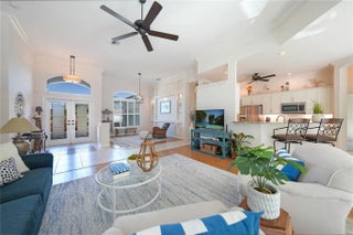 Gulf Shores Realty: 12 edc132875e6f2c03779f893b1a83b0f3 s