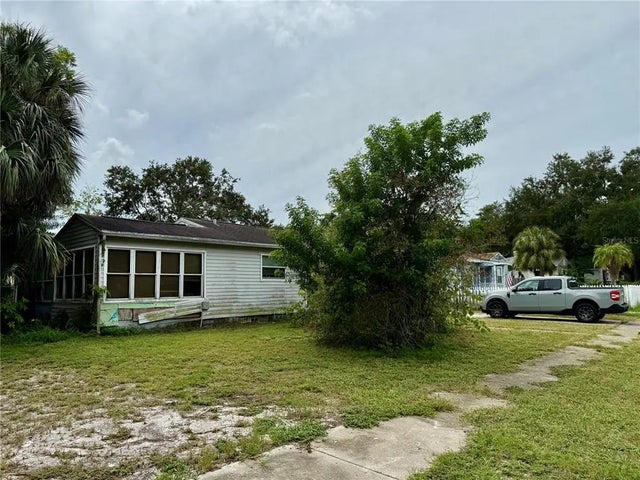 762 60th Avenue Ne, ST PETERSBURG