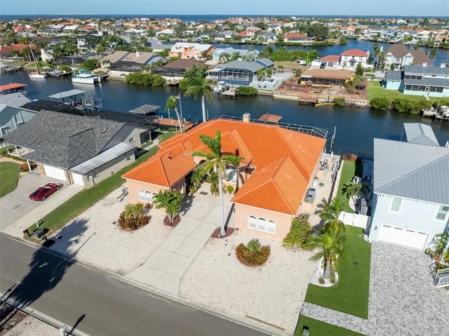 825 Birdie Way, APOLLO BEACH