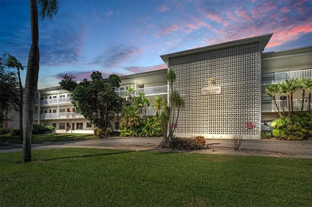 5155 9th Avenue N 104, ST PETERSBURG