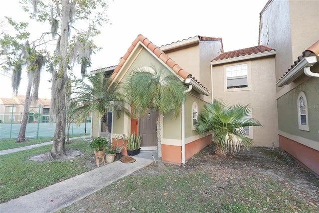409 Fountainhead Circle 236, KISSIMMEE