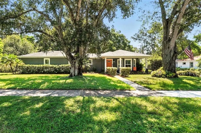 327 S Lakeview Avenue, WINTER GARDEN