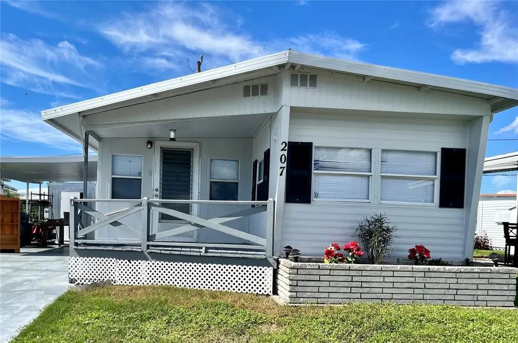 207 51st Avenue Plaza W 3, BRADENTON