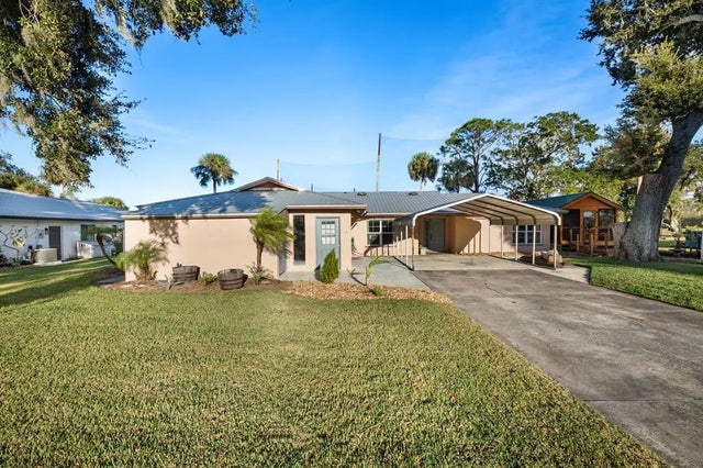 715 Fairway Drive, NEW SMYRNA BEACH