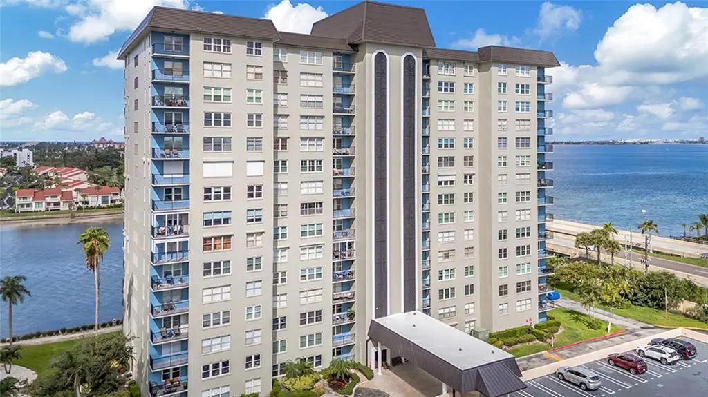 5220 Brittany Drive S 201, ST PETERSBURG