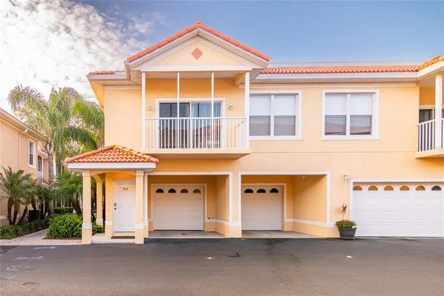 21008 Sunpoint Way 203, LUTZ