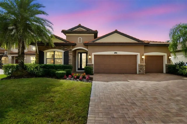 5138 Lakecastle Drive, TAMPA