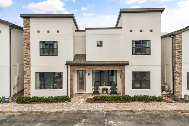 235 Villa Domani Circle, DAVENPORT