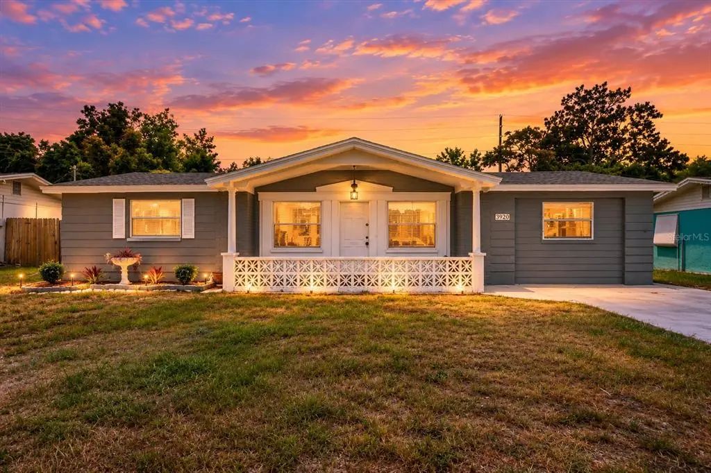 3920 Beacon Square Drive, HOLIDAY