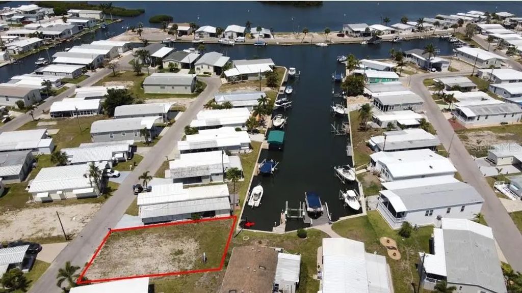 292 Nassau Drive, PALMETTO