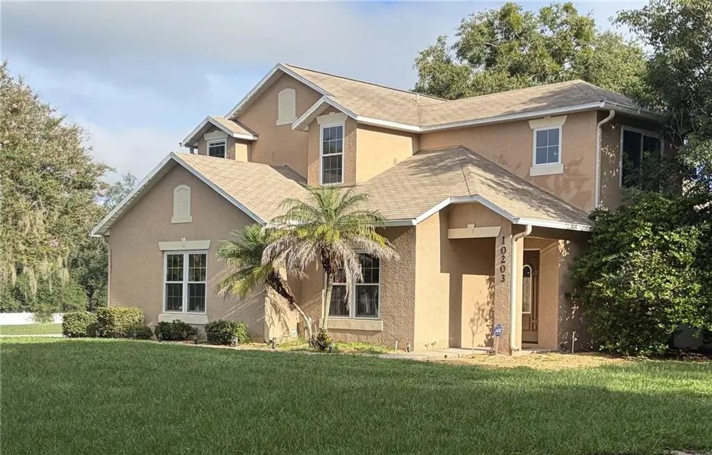 10203 Summer Elm Avenue, CLERMONT